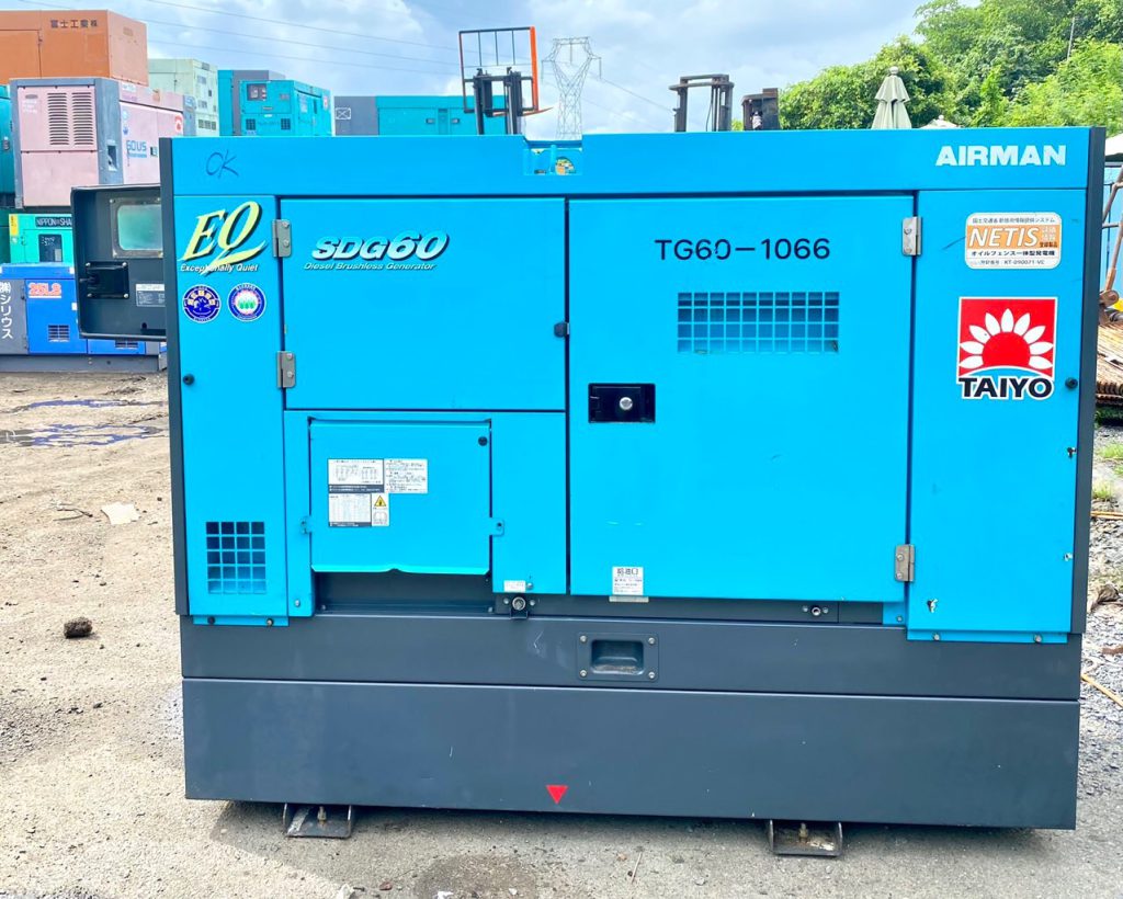 Hưng Tuấn Tú với dòng máy phát điện 60kva.